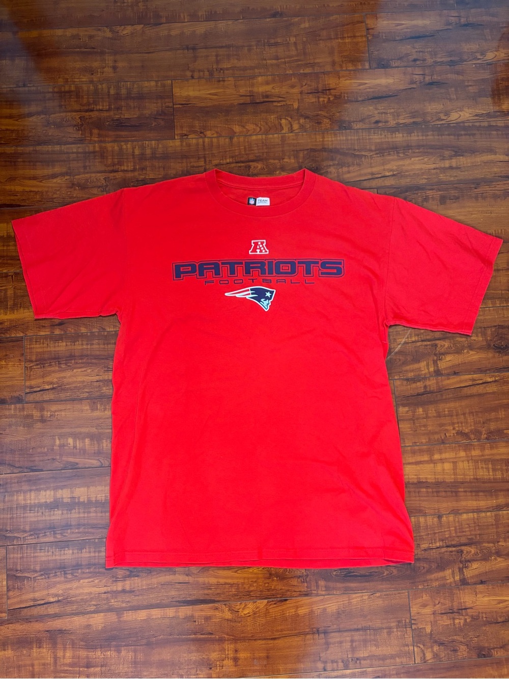 NFL Patriots Red Short Sleeve Tee | Size Large